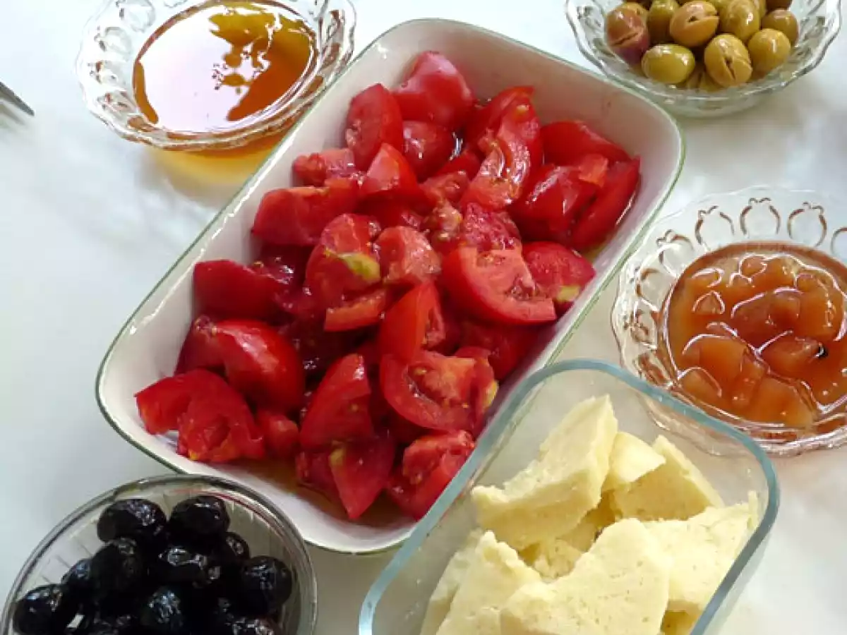 Kapaktan Kesme Börek ve Kahvaltı Soframız - fotoğraf 2