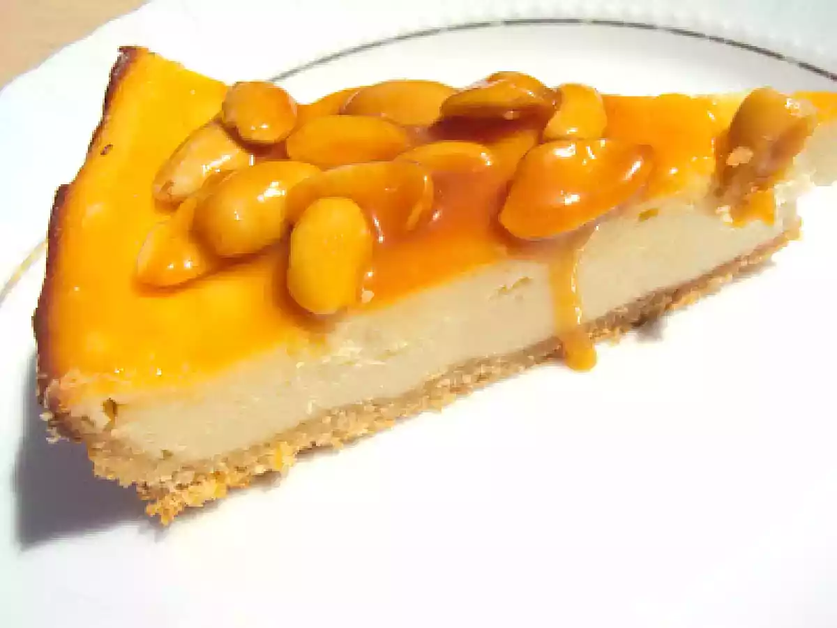 Karamel Soslu Bademli Cheesecake - fotoğraf 2