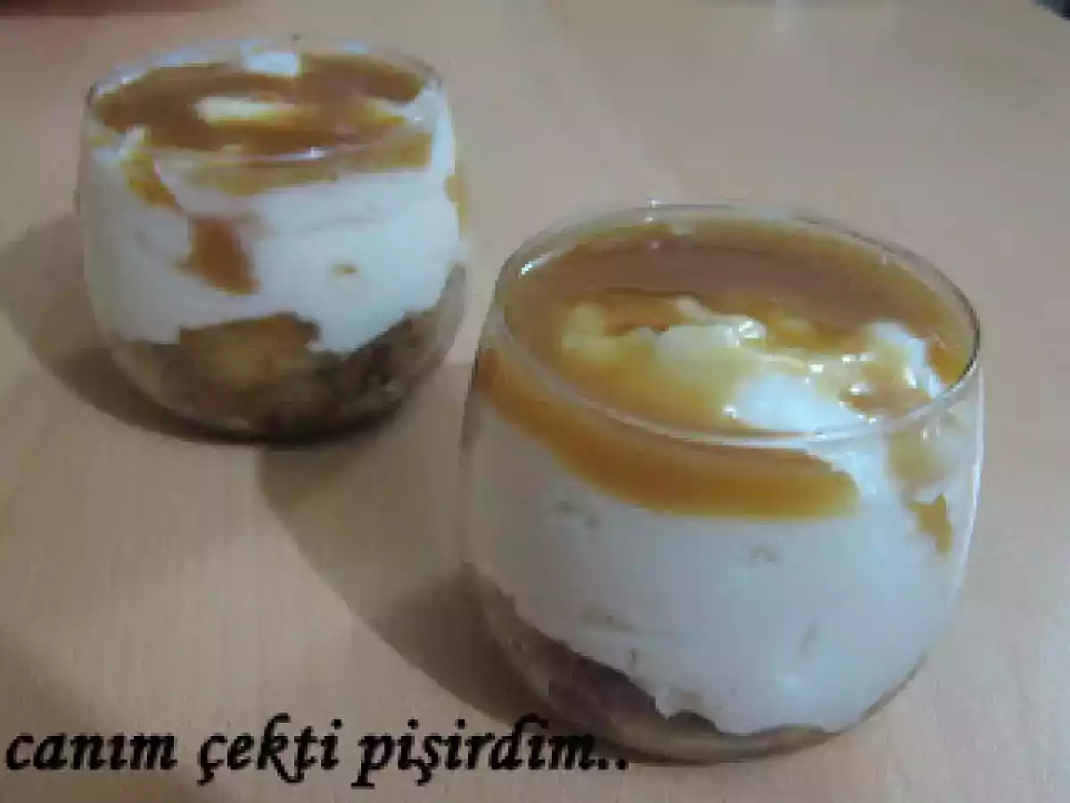 KARAMEL SOSLU ELMALI KUPLAR