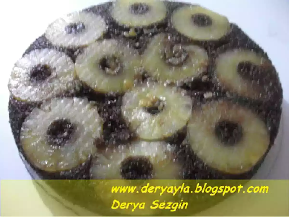 Karamelli Ananaslı Kek