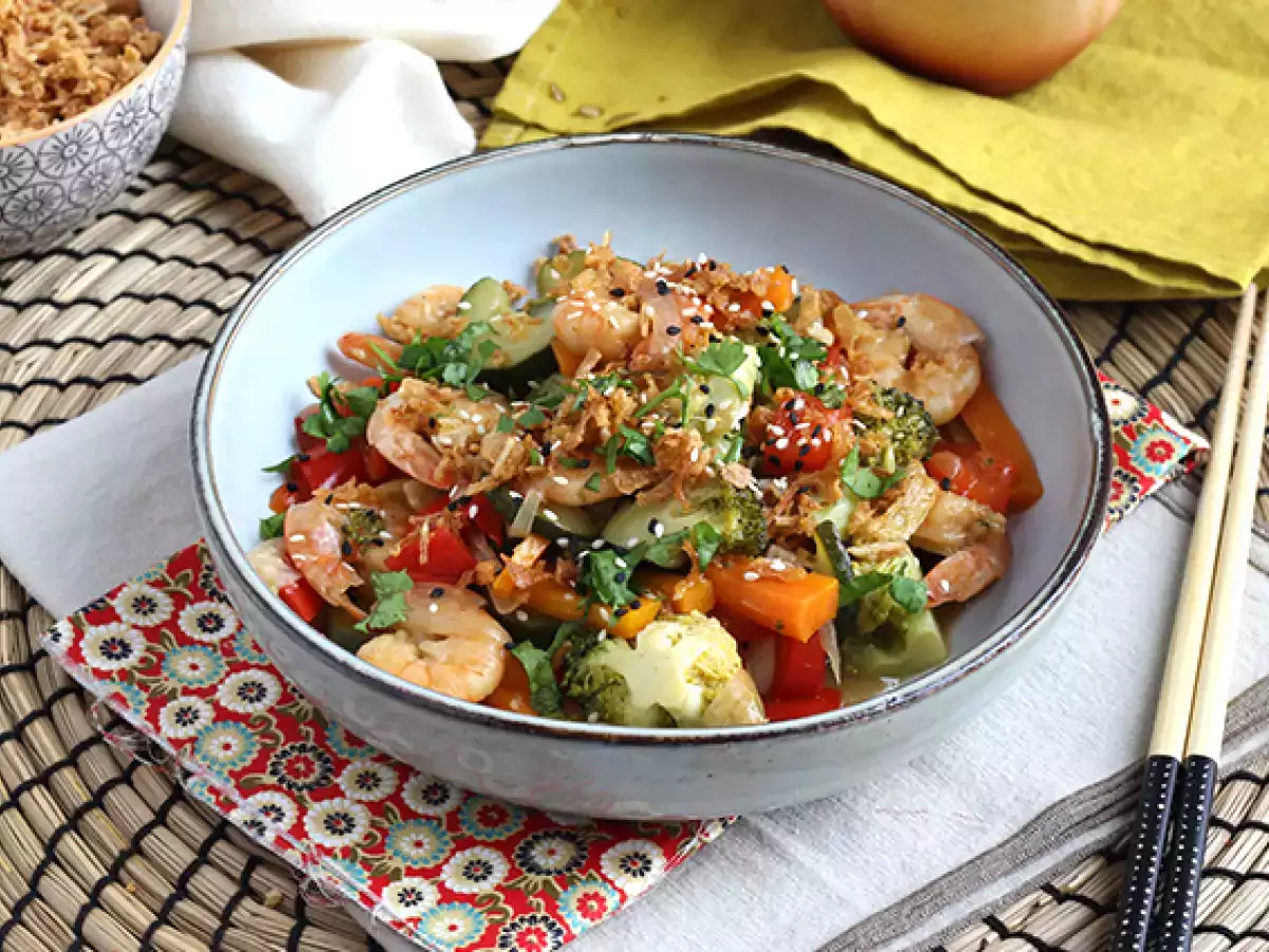 Karidesli sebzeli wok - fotoğraf 6