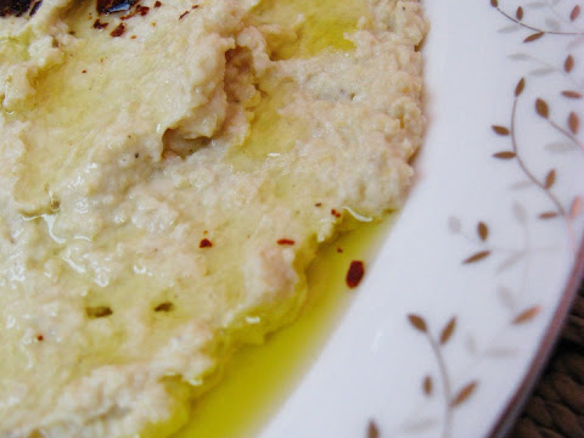 Karışıklığa eklenen tarif Humus