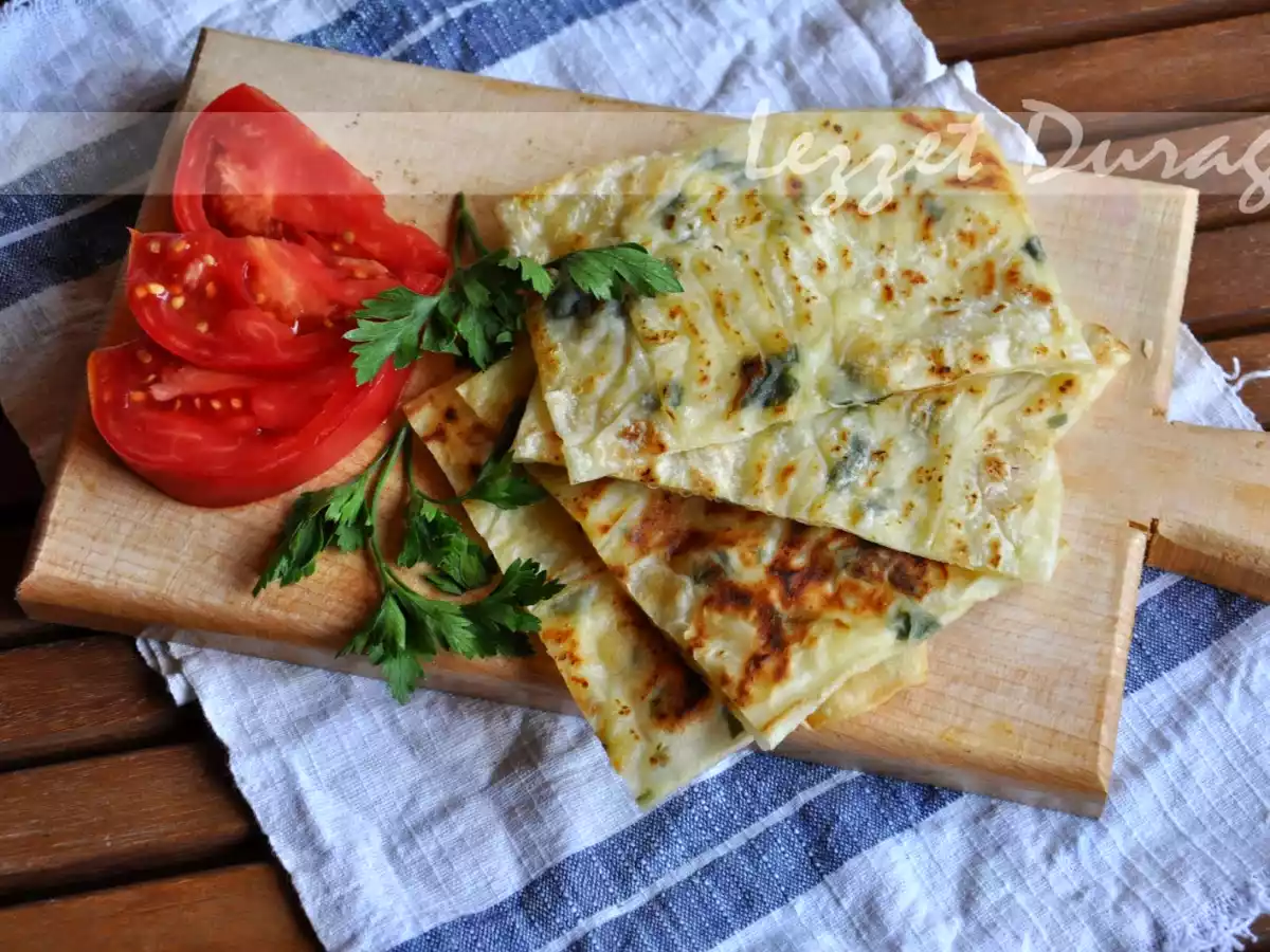 Kaşarlı & Beyaz Peynirli Gözleme