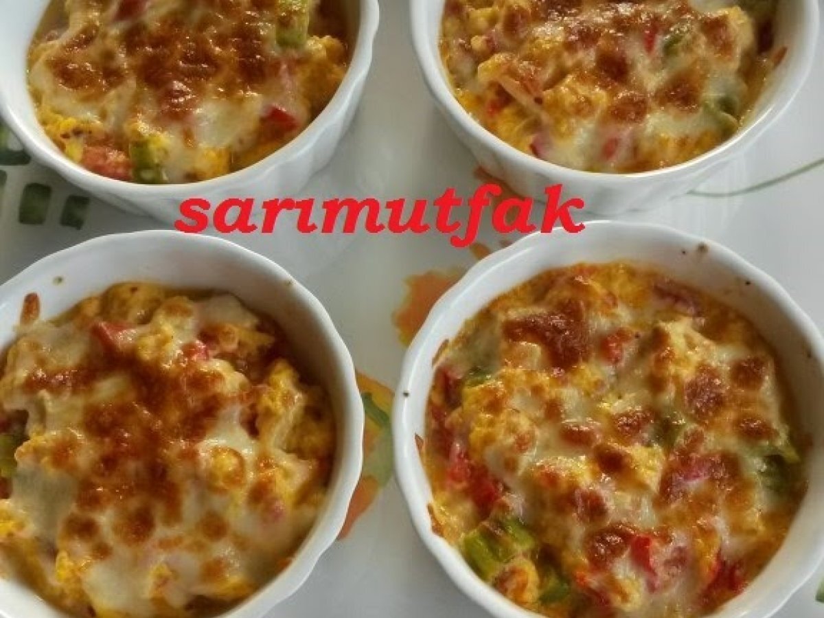 KAŞARLI MENEMEN VE KAHVALTI SOFRASI