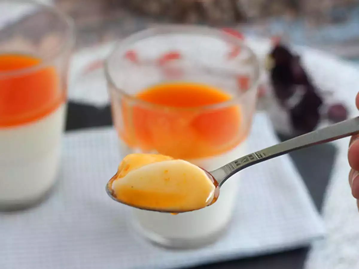 Kayısı coulisli vanilyalı panna cotta - fotoğraf 4