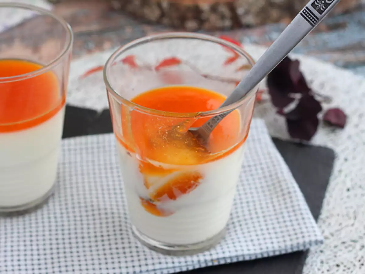Kayısı soslu vanilyalı panna cotta - fotoğraf 6