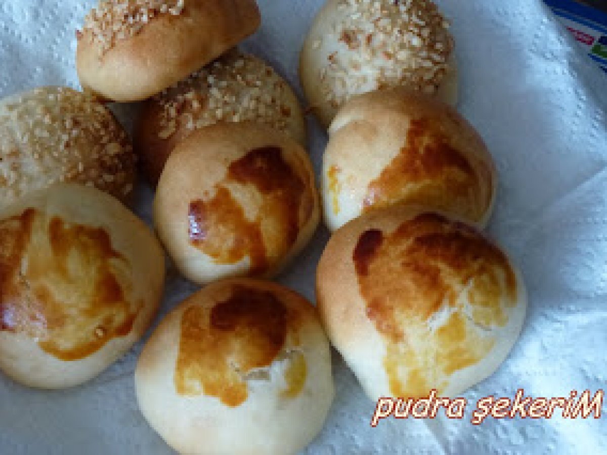 Kayısılı, çikolatalı Pamuk Poğaçalar.