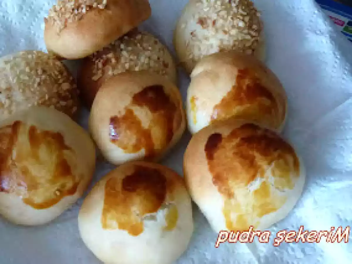Kayısılı, çikolatalı Pamuk Poğaçalar.