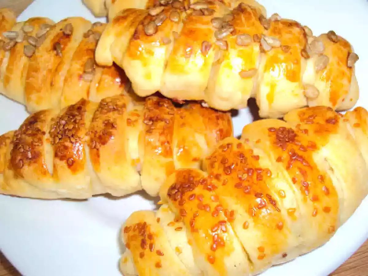 Kaymaklı Mayalı Poğaça