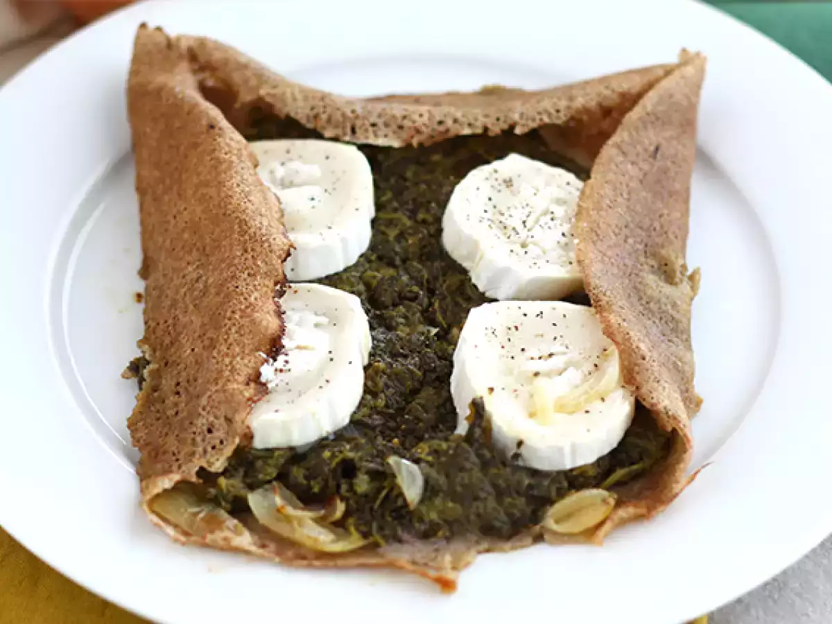 Keçi peynirli ve ıspanaklı galette