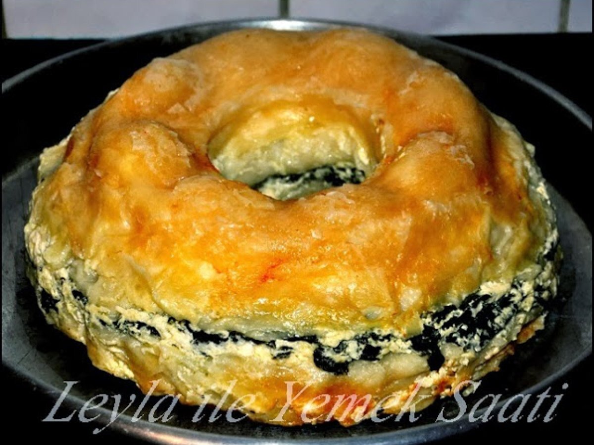 Kek Kalibinda Ispanakli Börek