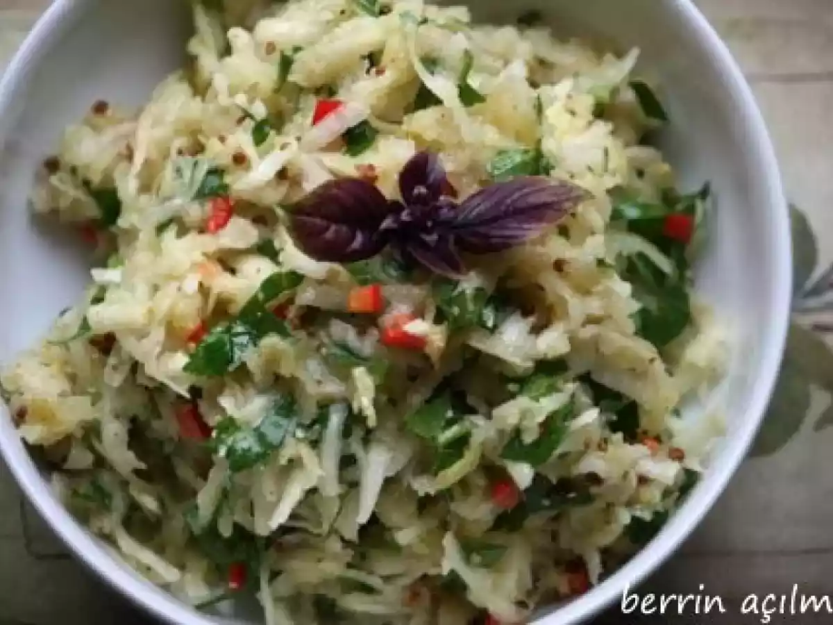 Kereviz salatası.....