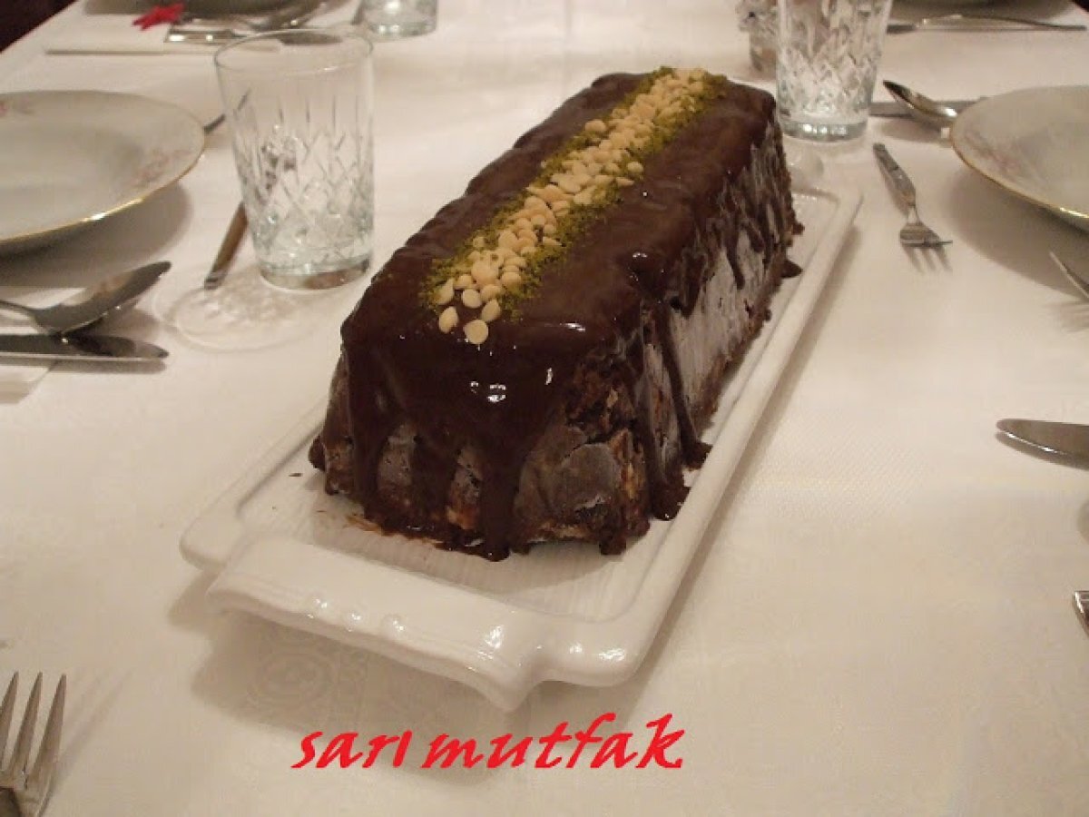 KESTANELİ MOZAİK PASTA