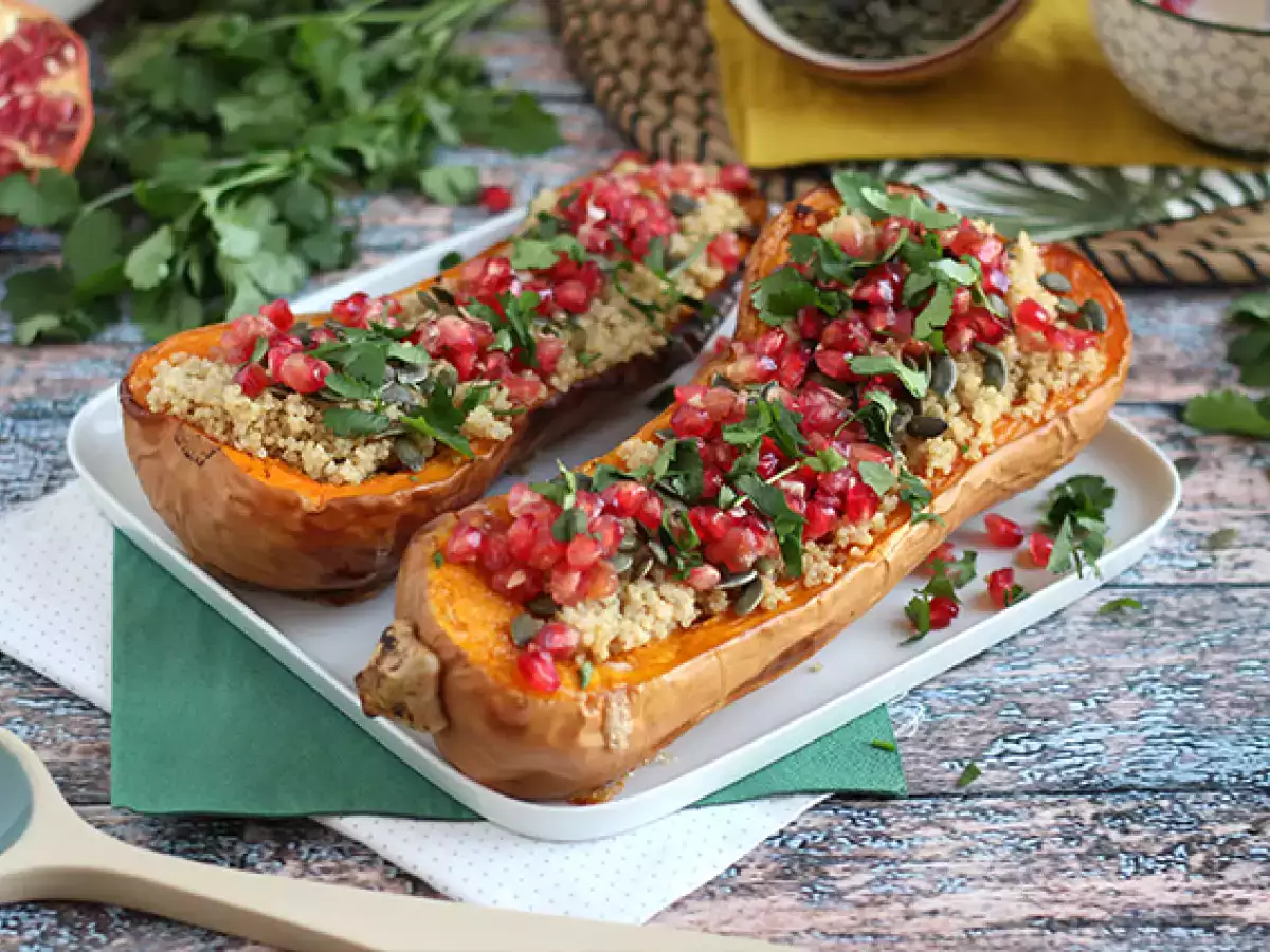 Kinoa ve Narlı Butternut Kabağı Dolması