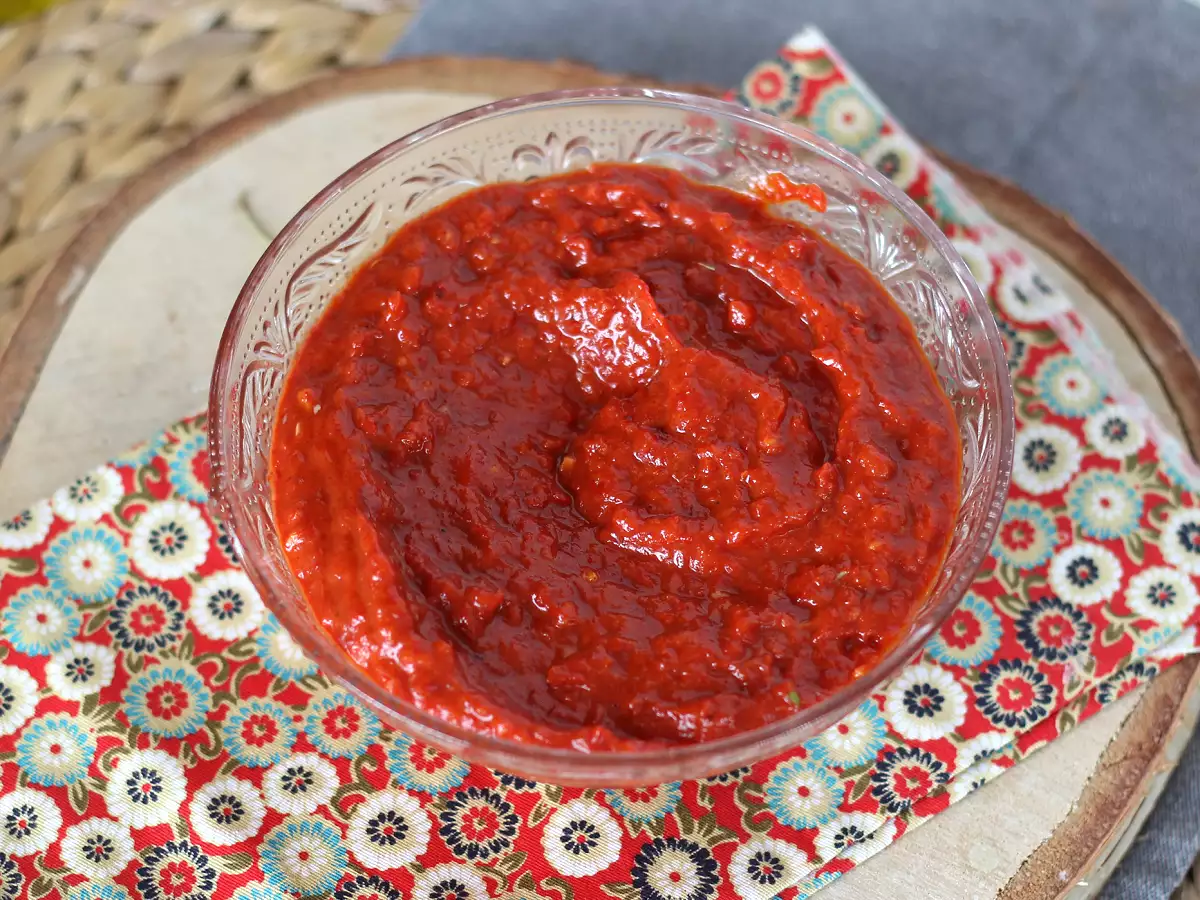 Kırmızı biber ezmesi: aperatif için ferahlatıcı bir değişiklik! - fotoğraf 3
