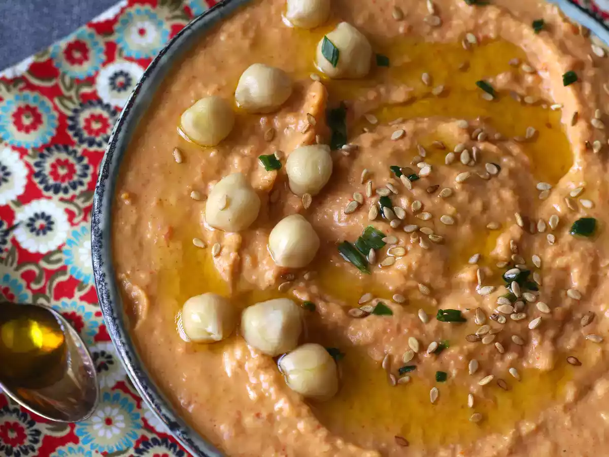 Kırmızı biberli humus - fotoğraf 4