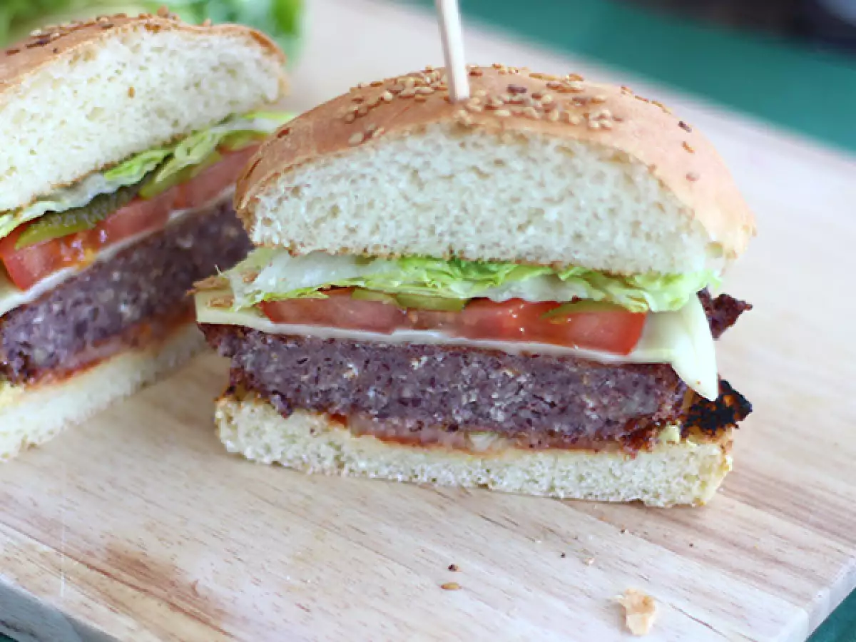 Kırmızı Fasulyeli Vejetaryen Burger - fotoğraf 3