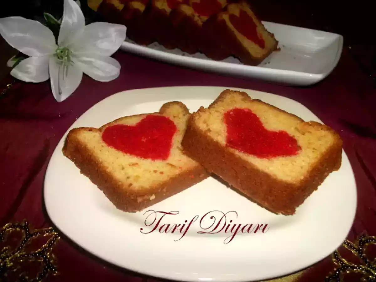KIRMIZI KALPLİ KEK - fotoğraf 2