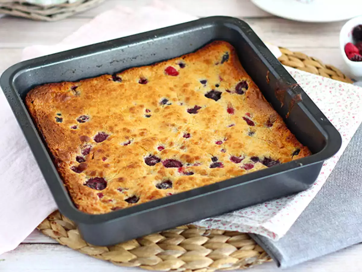 Kırmızı Meyveli Beyaz Çikolatalı Blondie (Brownie) - fotoğraf 3