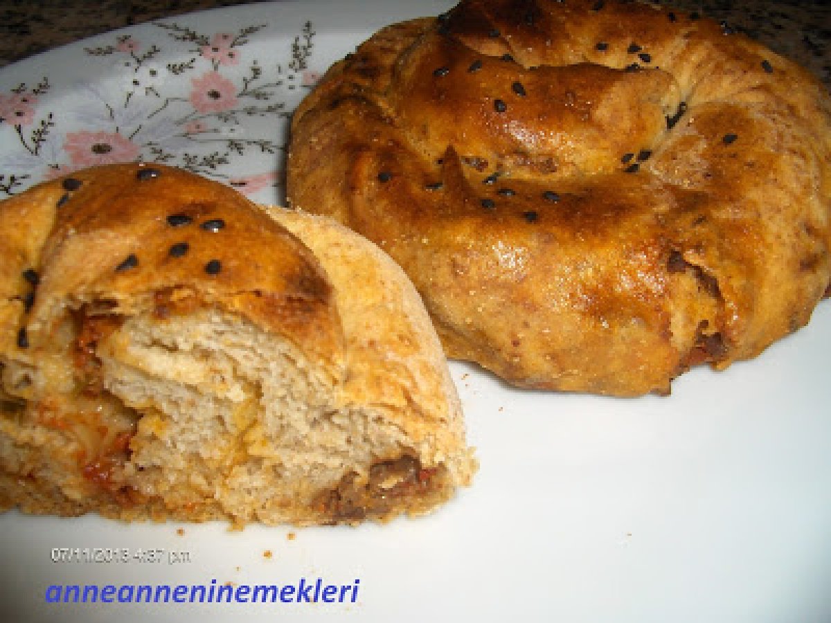 KIYMALI AÇMA BÖREK(TAM BUĞDAY UNUNDAN)