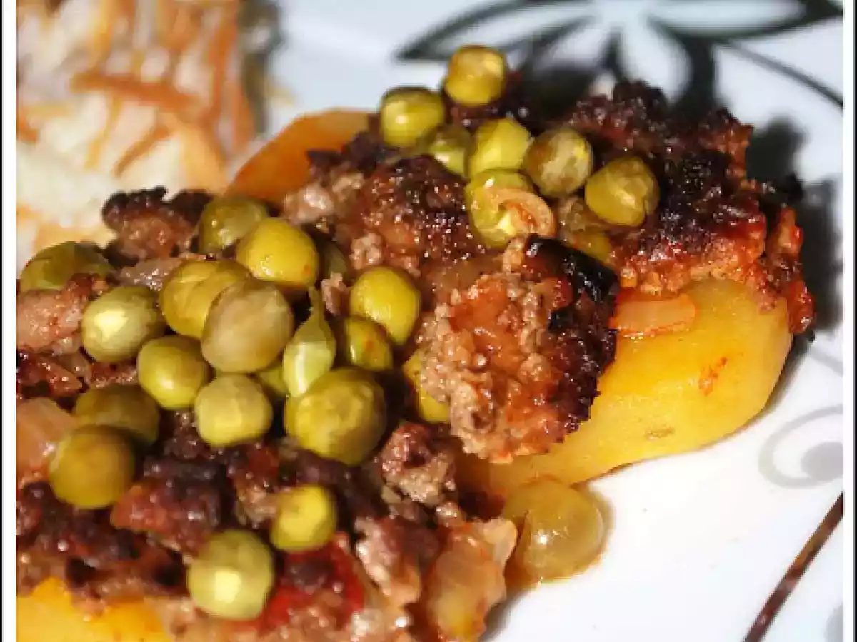 Kıymalı Bezelyeli Patates