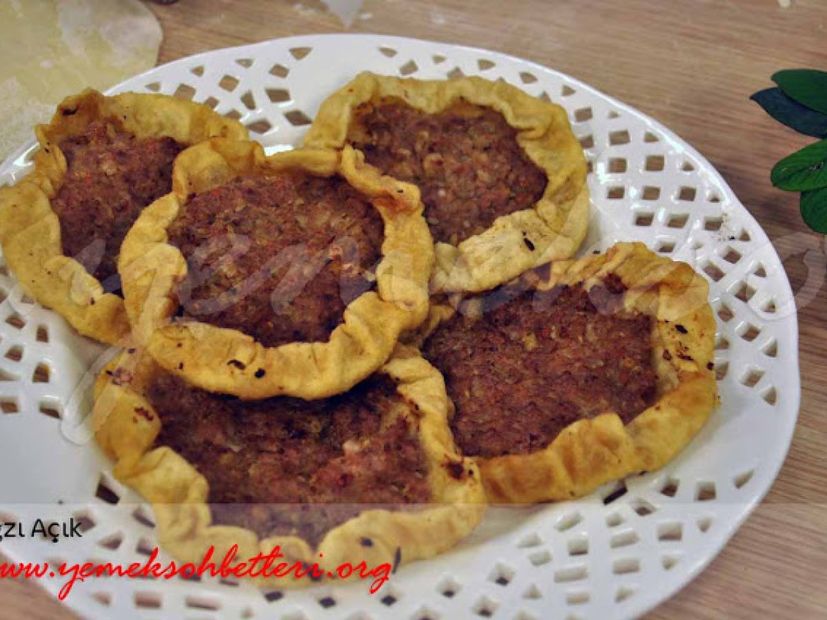 Kızarmış Fındık Lahmacun AĞZI AÇIK