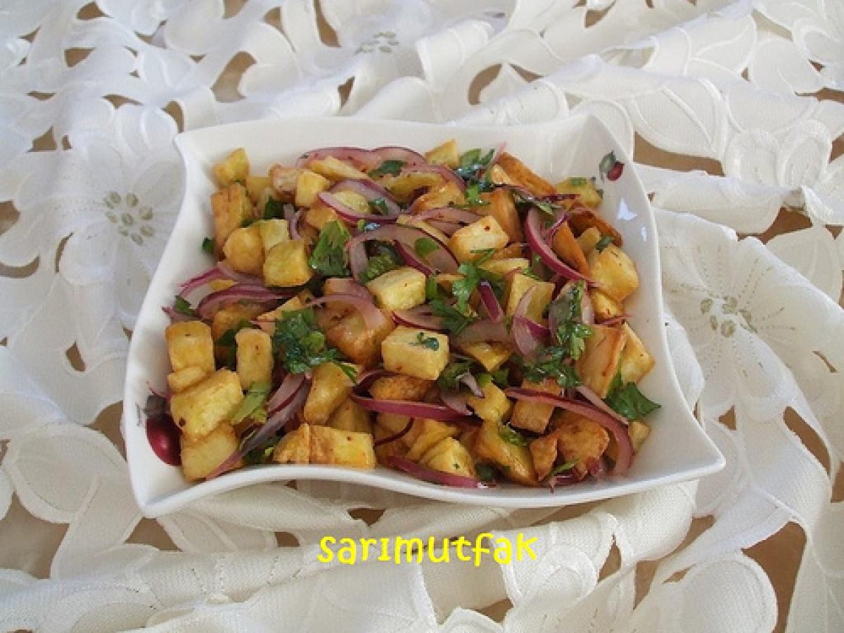 KIZARMIŞ PATATES SALATASI