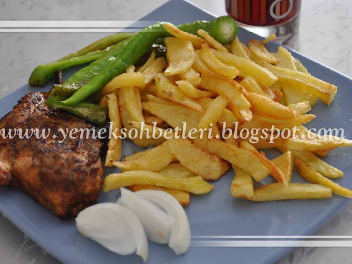 Kızarmış Tavuk Biftek ve Patates Kızartması