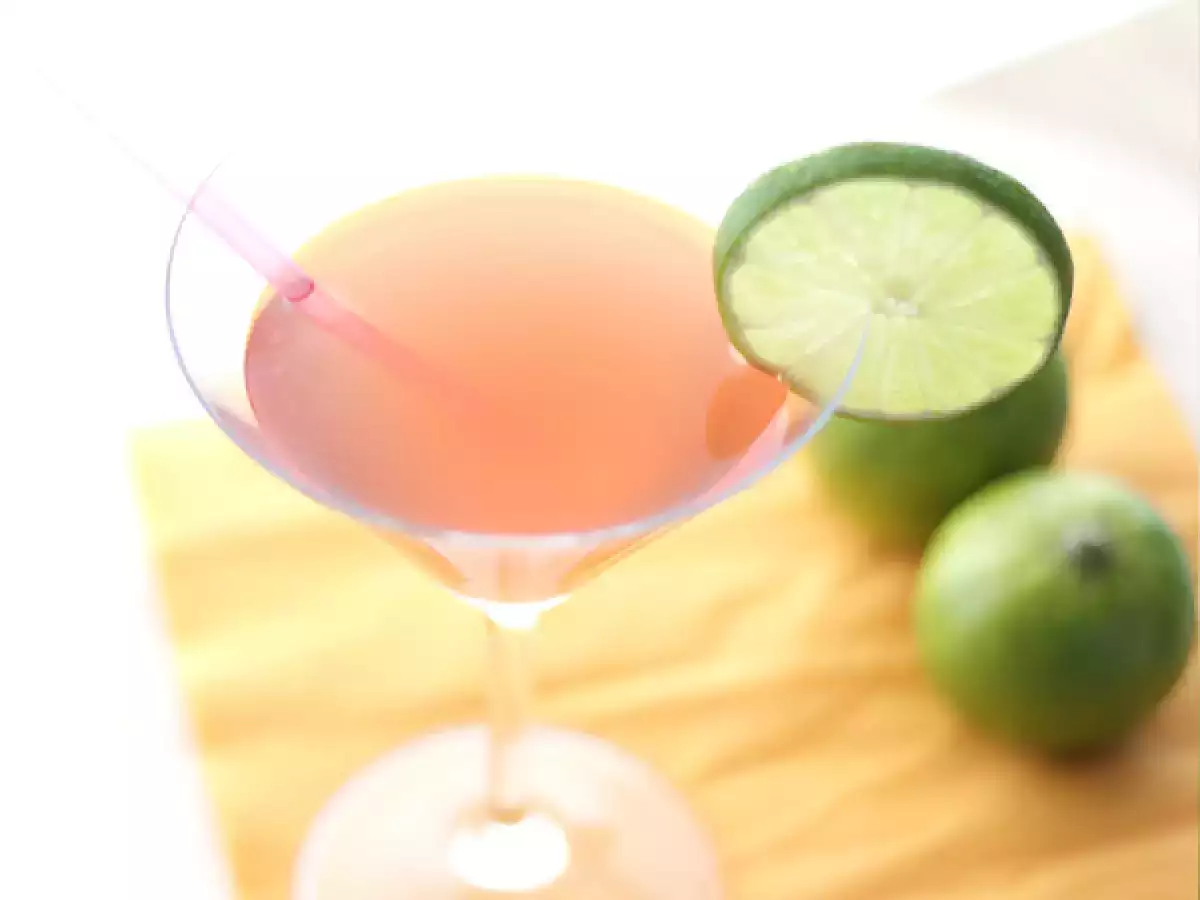 Kızılcık suyu ile Cosmopolitan - fotoğraf 3