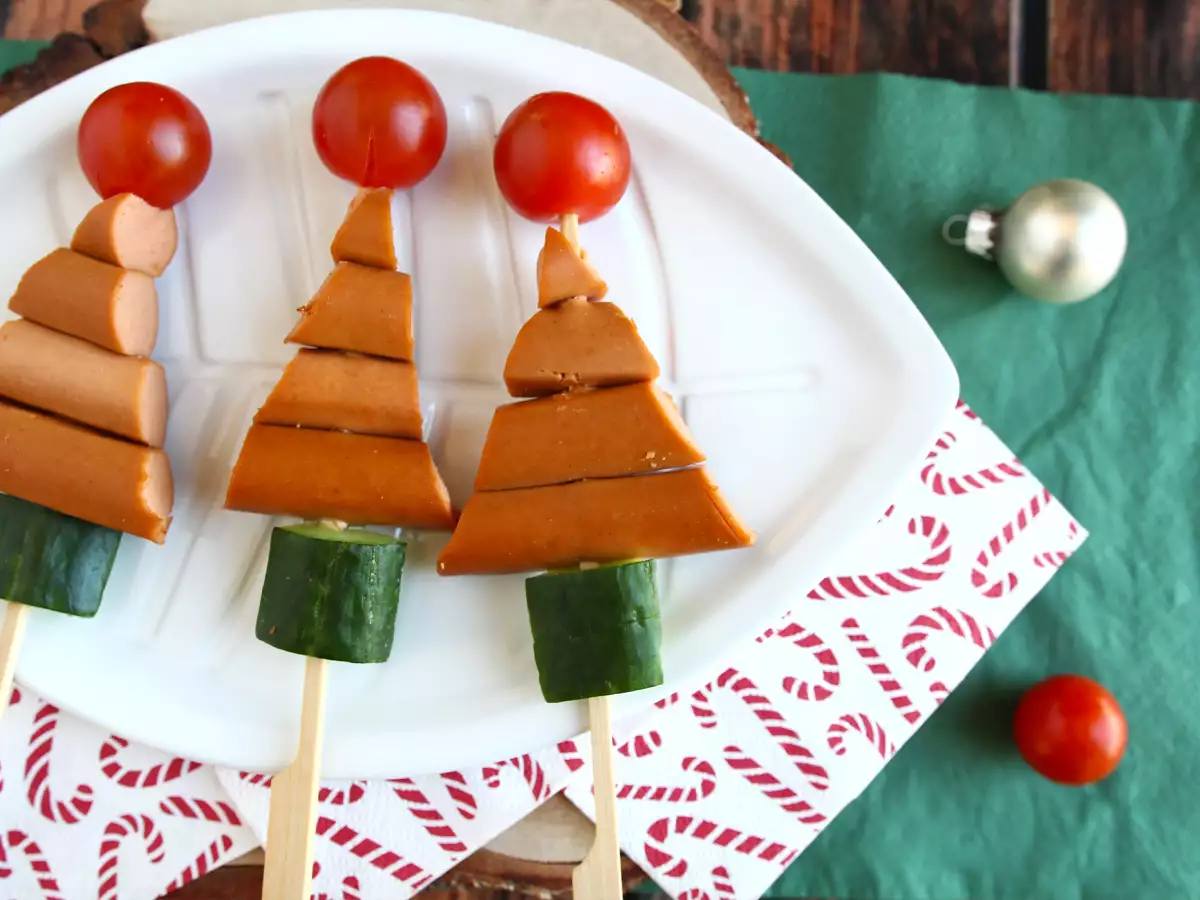 Knacki sosisli çam ağacı şişleri: Noel için kolay ve hızlı bir aperitif! - fotoğraf 3