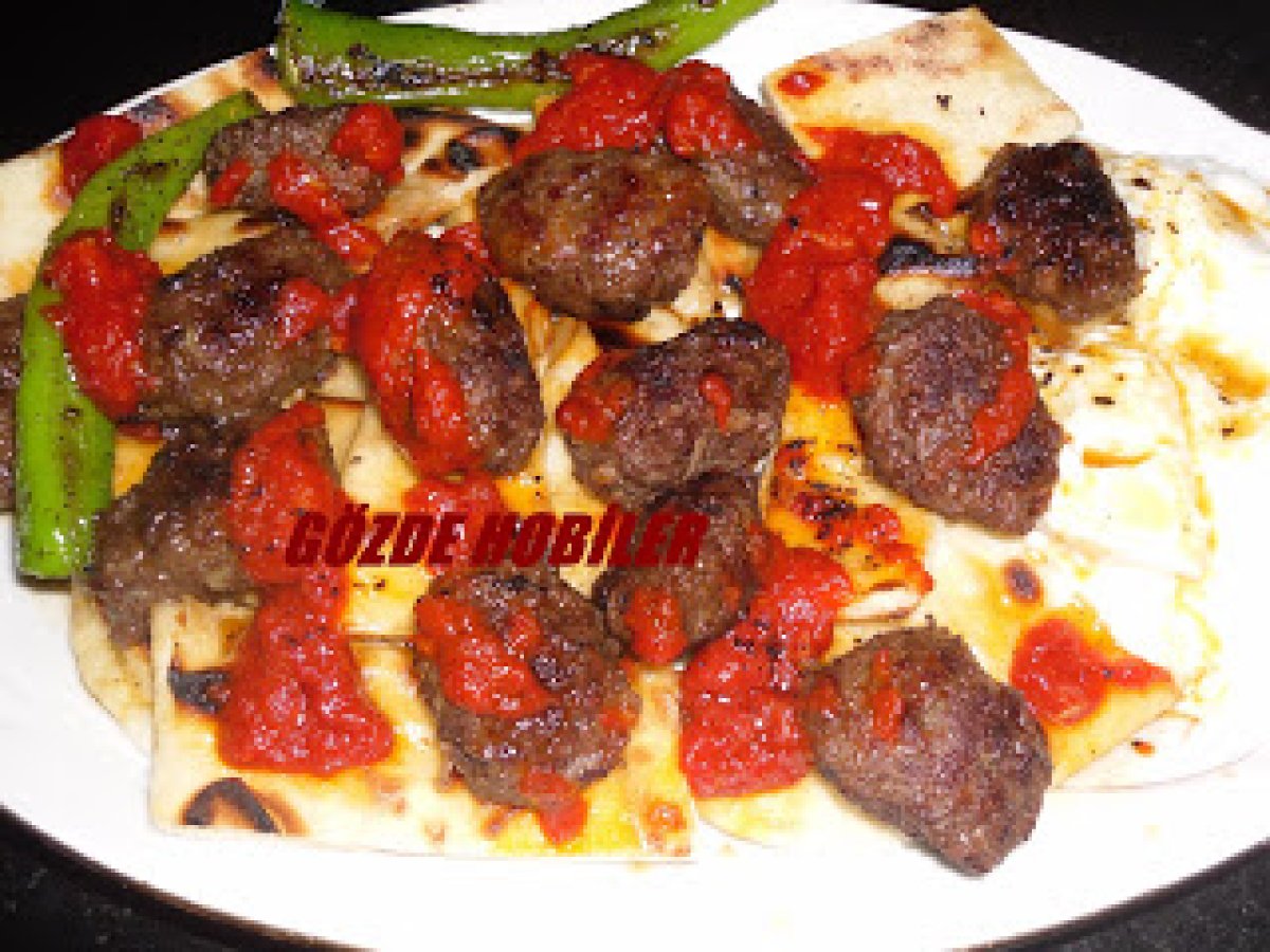 KÖFTELİ İSKENDER