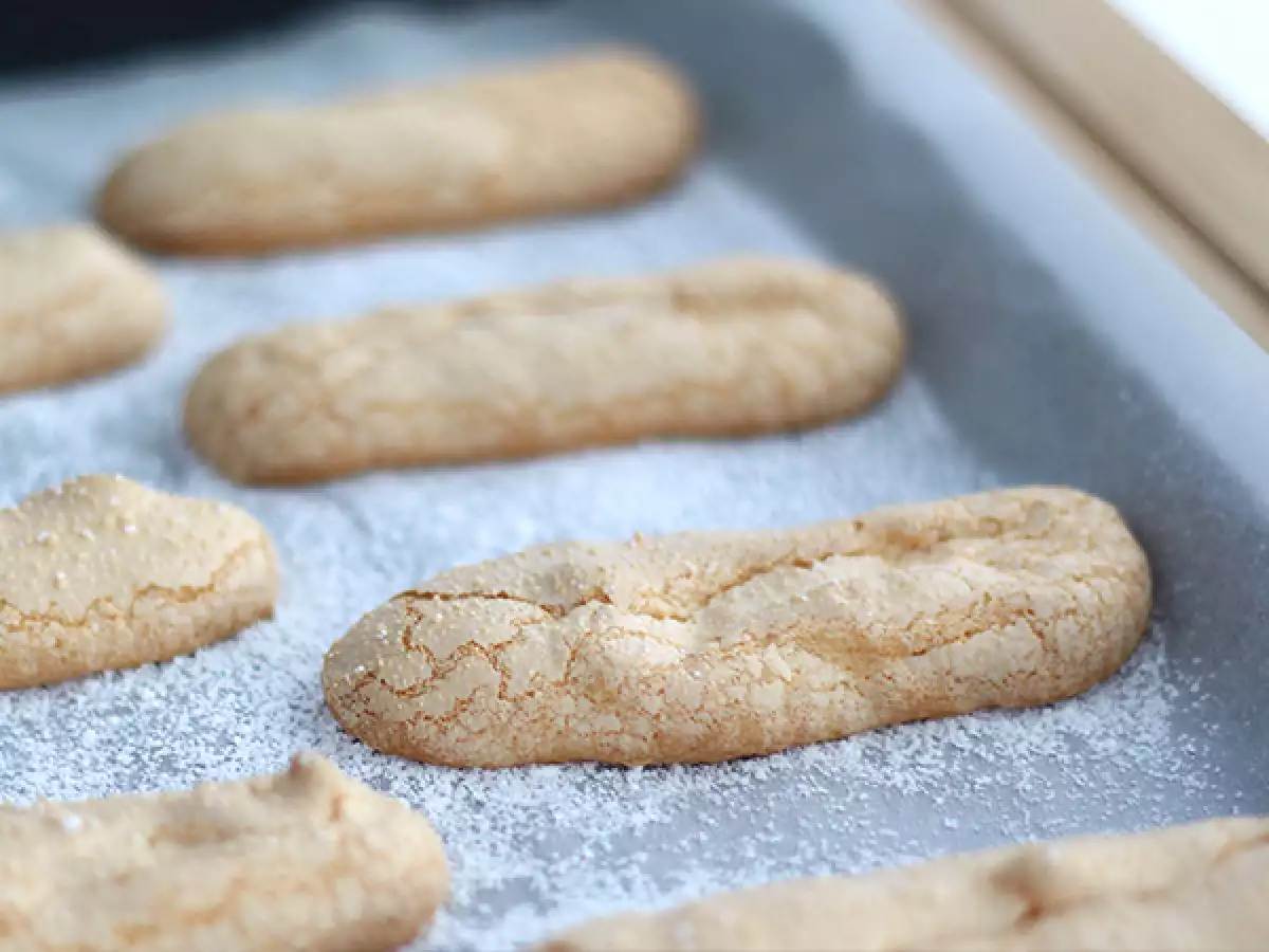 Kolay glutensiz sünger bisküvi - fotoğraf 3
