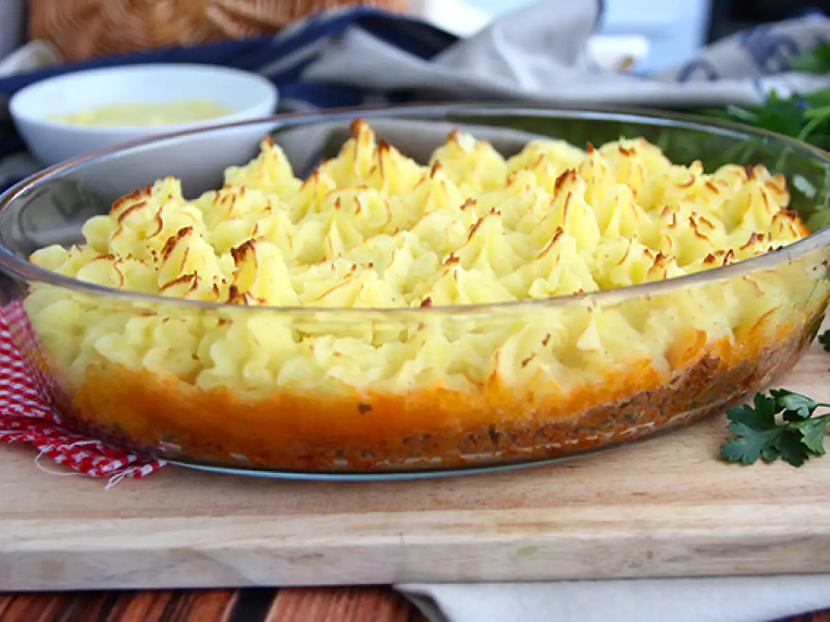 Kolay Hachis Parmentier (Kıymalı Patates Püresi Graten)