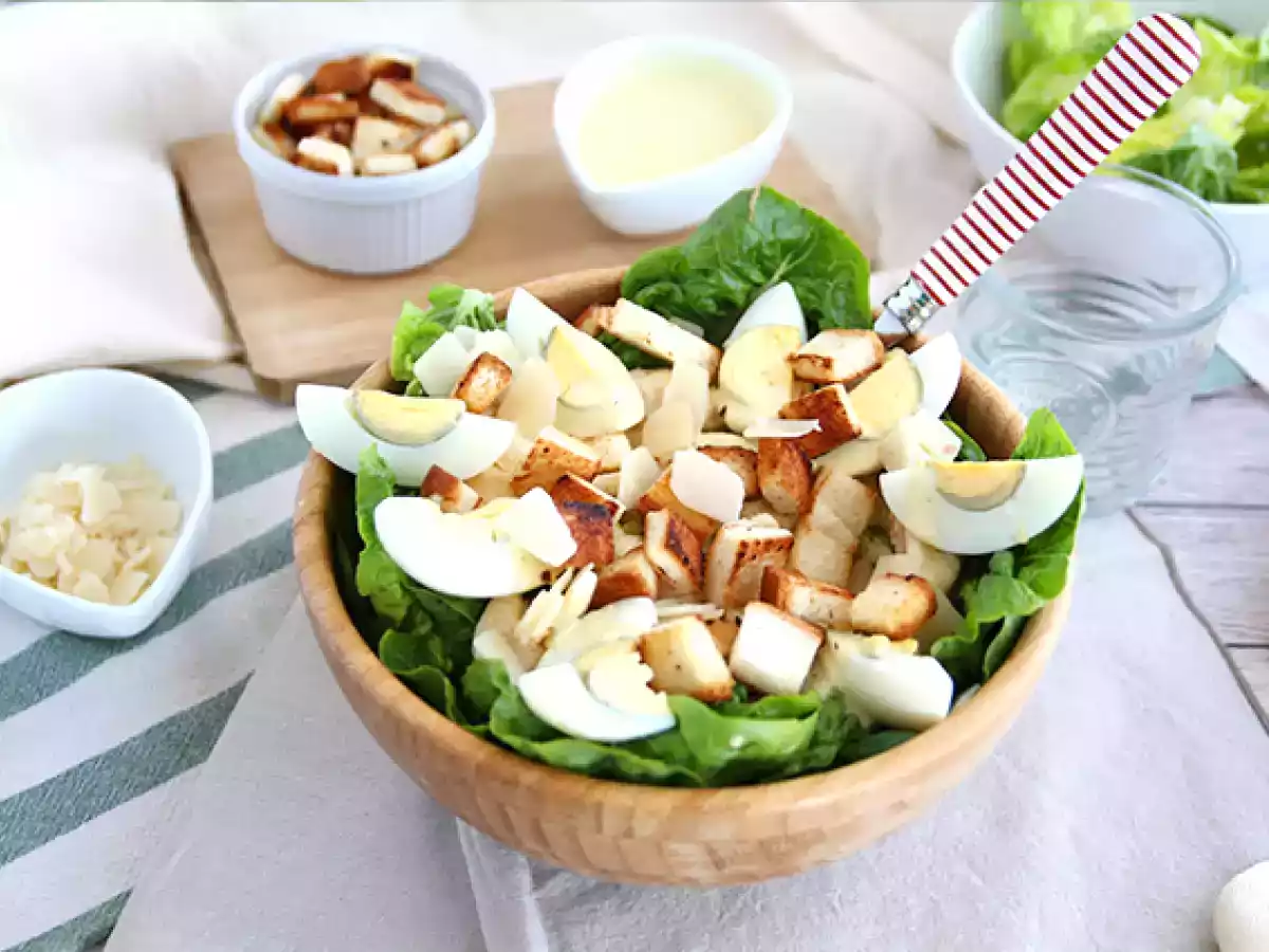 Kolay Sezar Salatası - fotoğraf 3