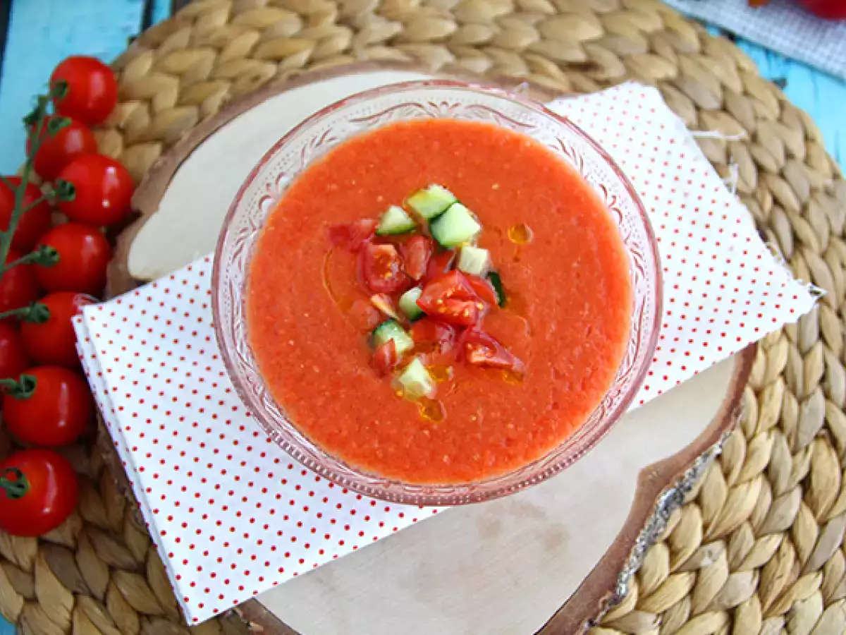Kolay ve Ferahlatıcı Gazpacho Tarifi - fotoğraf 2