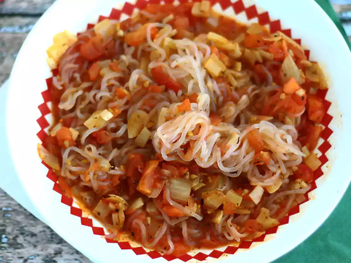 Konjac spagetti Provençal stili - fotoğraf 2