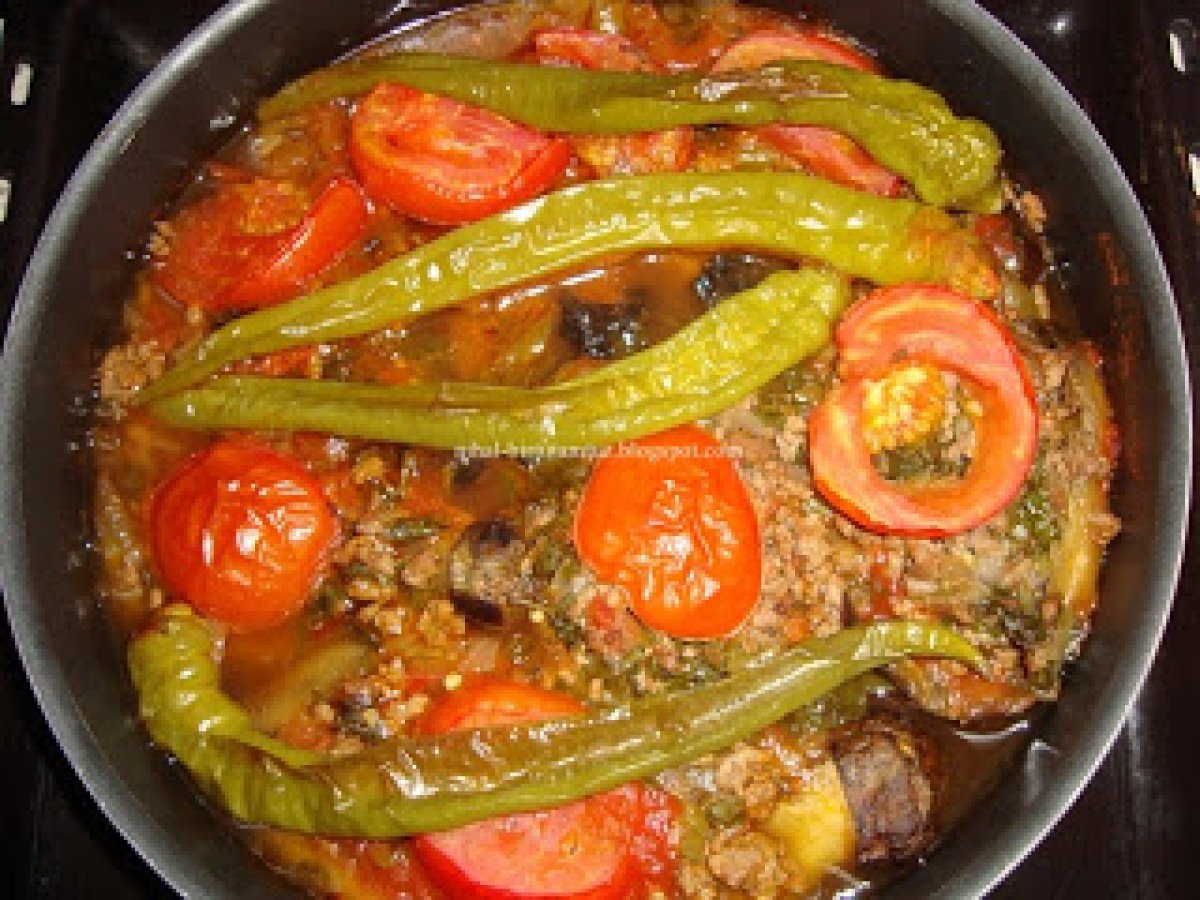 Köz patlıcanla karnıyarık