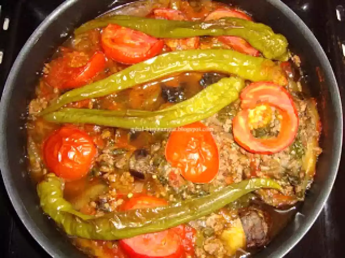 Köz patlıcanla karnıyarık