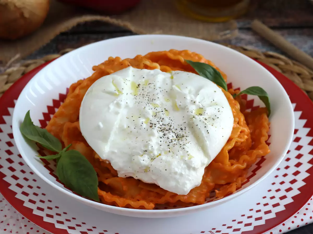 Kremalı burratalı Calabria usulü pesto - fotoğraf 4