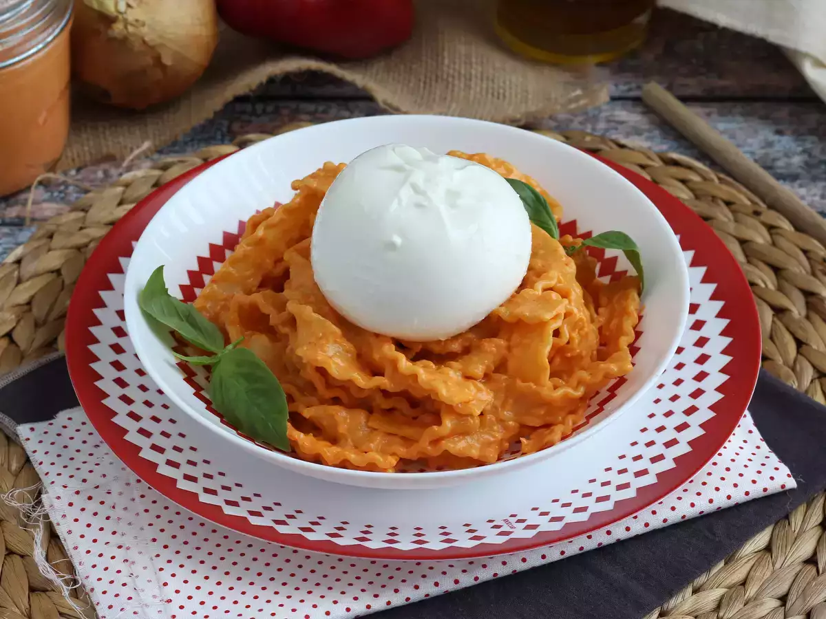 Kremalı burratalı Calabria usulü pesto - fotoğraf 5