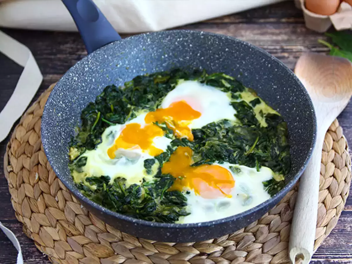 Kremalı Ispanaklı Yumurta
