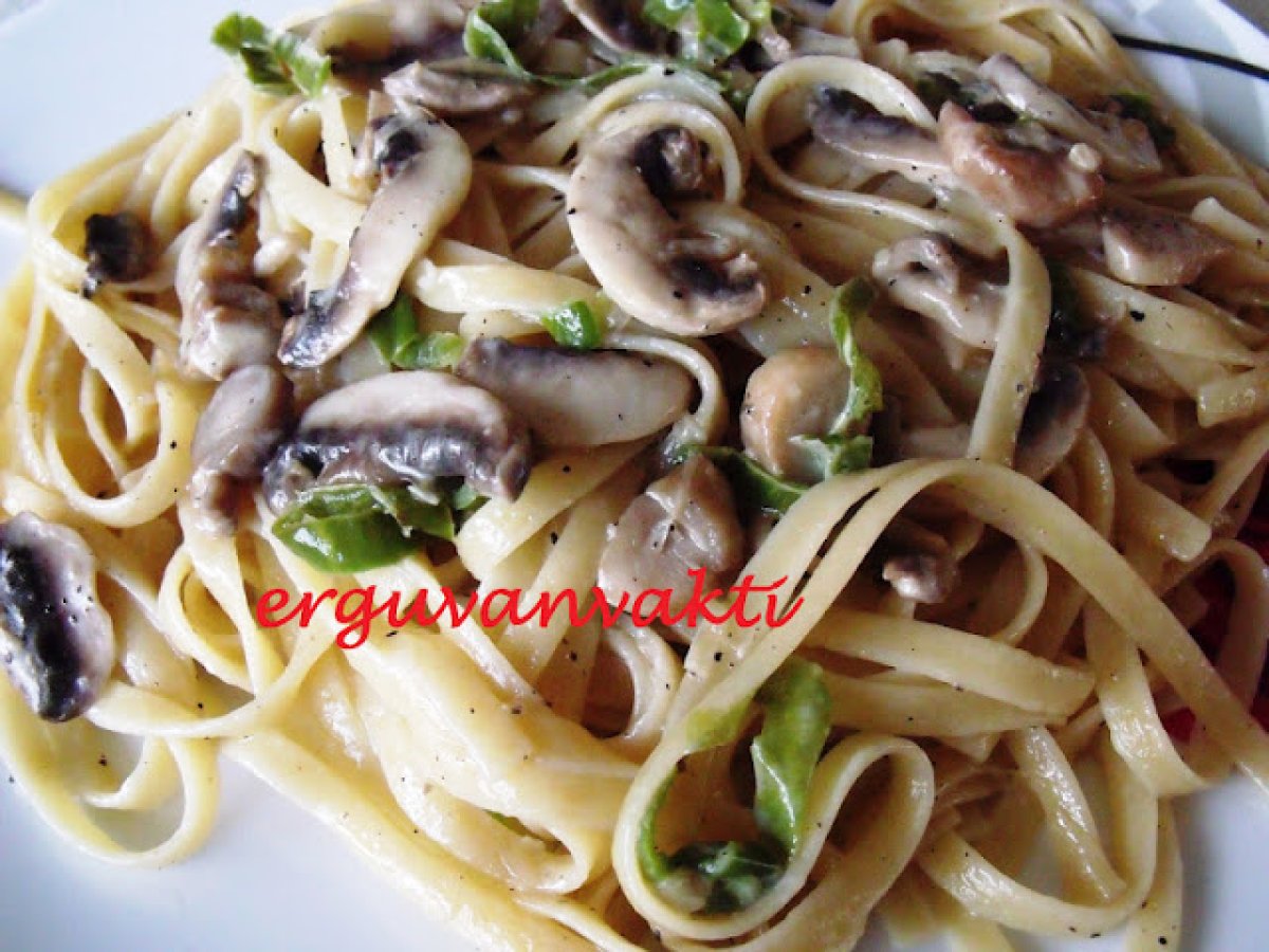KREMALI MANTARLI YASSI SPAGETTİ