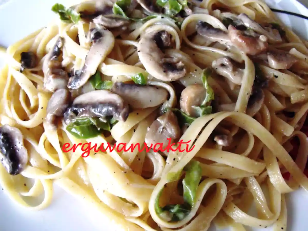 KREMALI MANTARLI YASSI SPAGETTİ