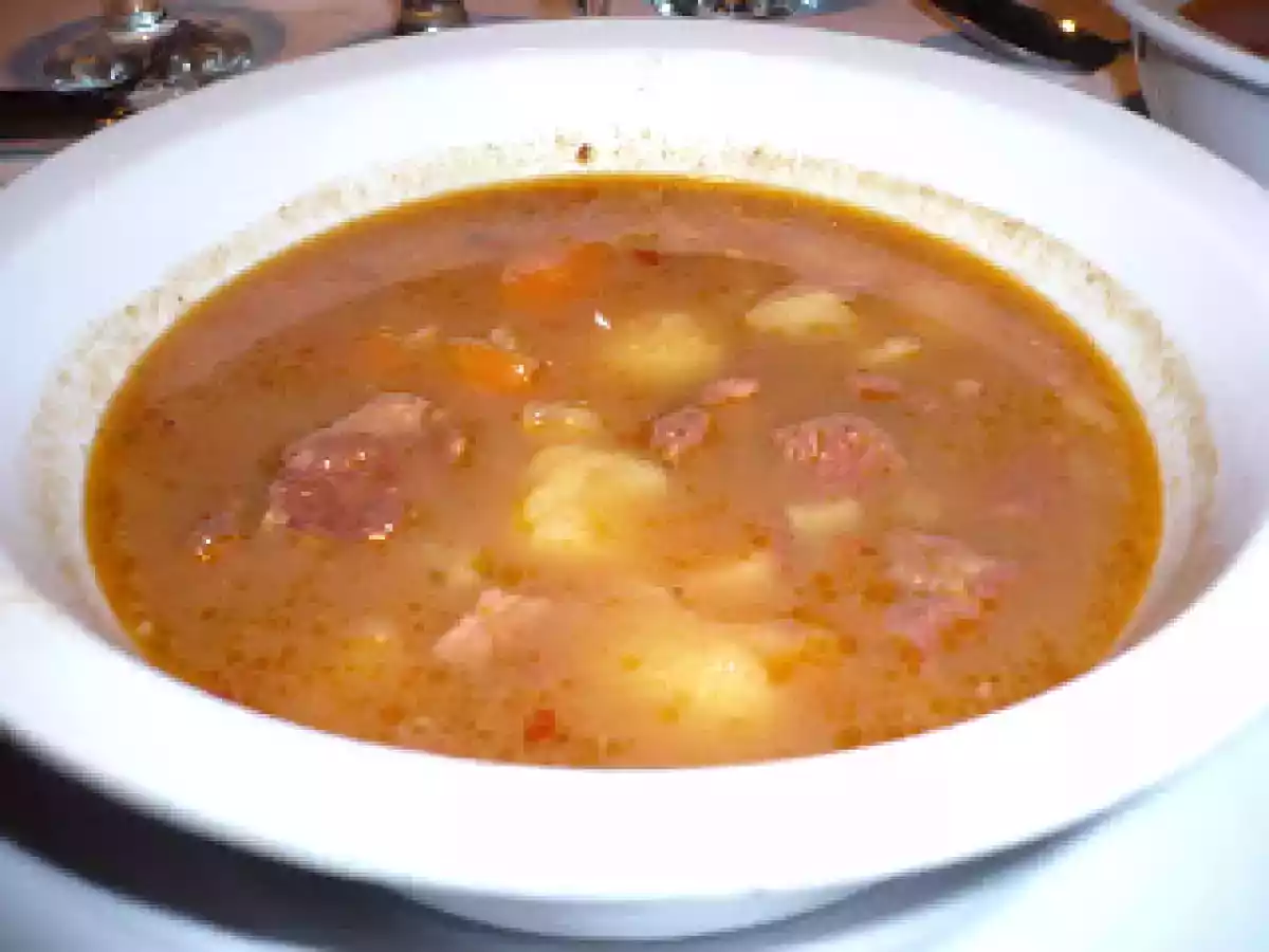 Kul için bol bol aş - Gulaş - Goulash