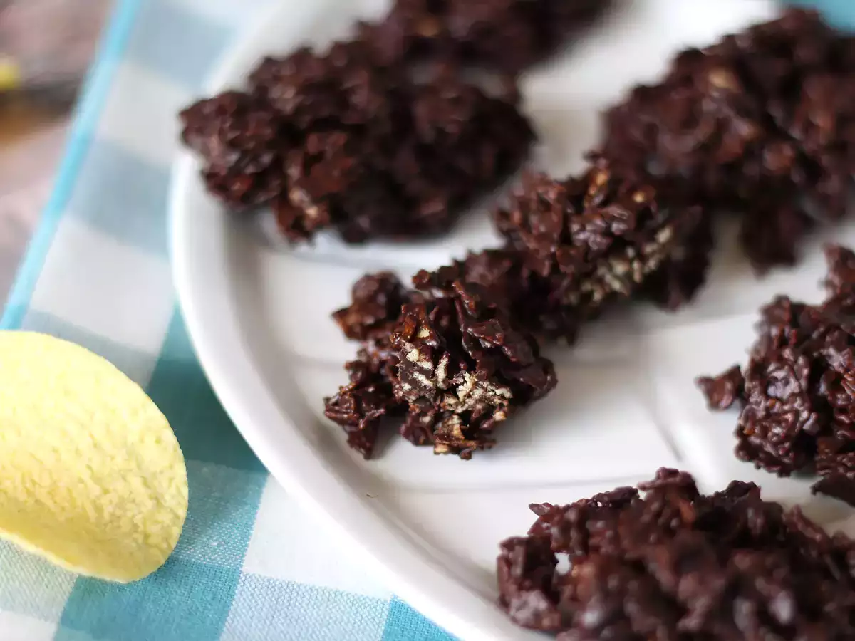 Kum Gülleri İçinde Çikolatalı Pringles - fotoğraf 4