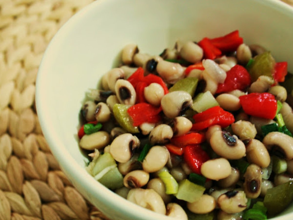 Kuru Börülce Salatası