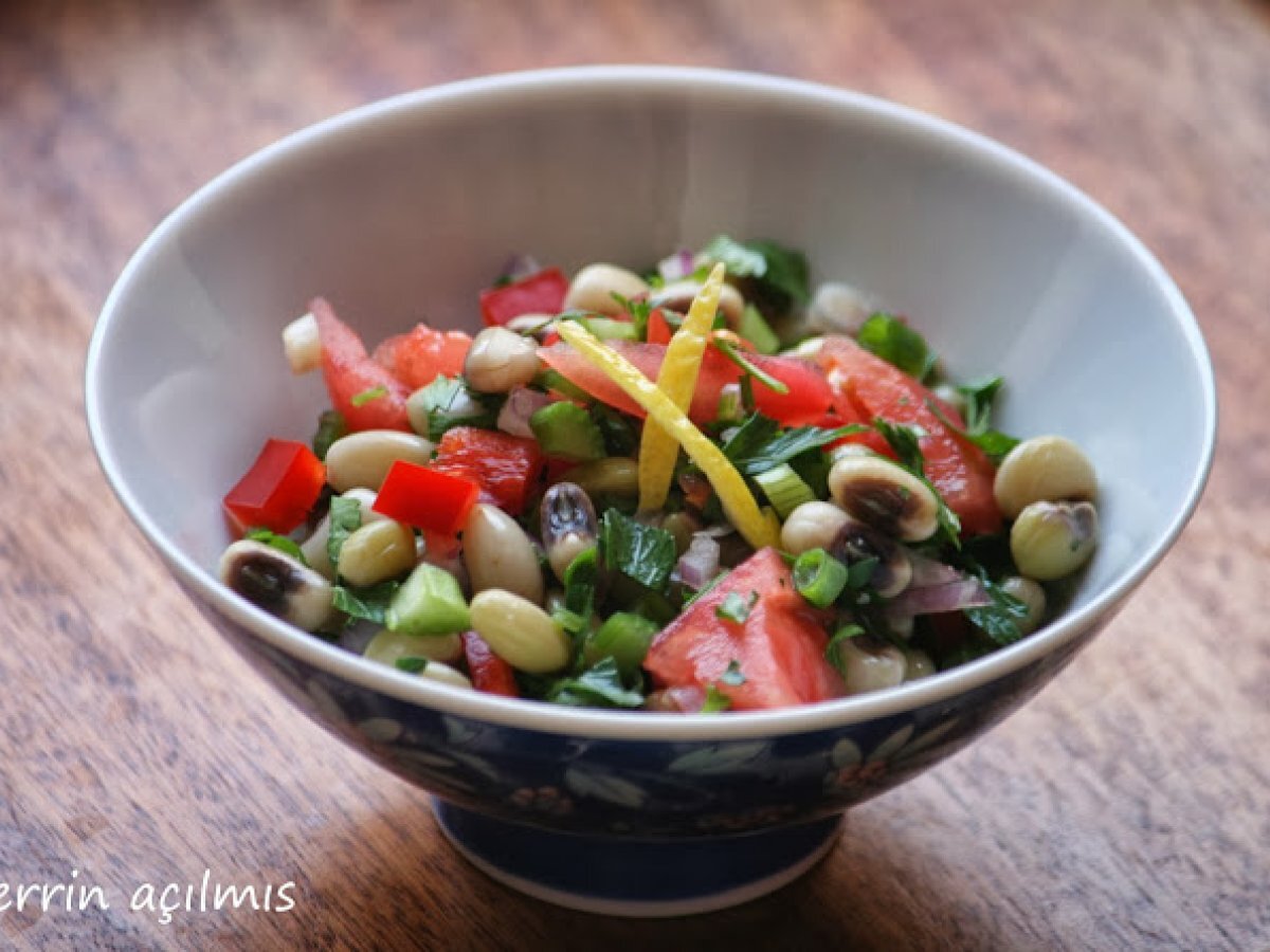 Kuru börülce salatası......