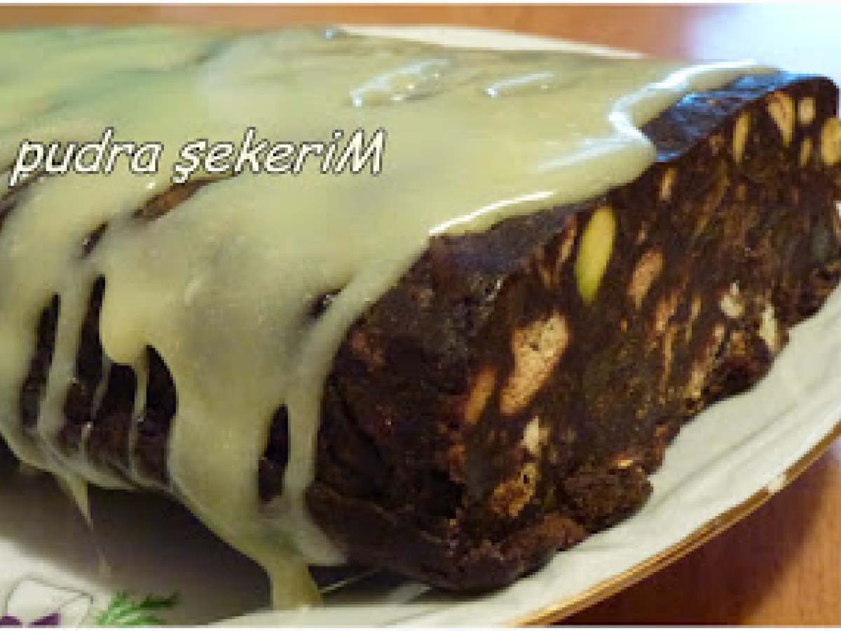 Kuru Meyveli Mozaik pasta..