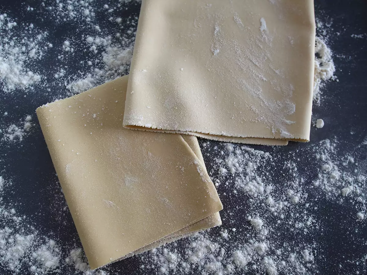 Lazanya için yumurtalı makarna hamuru nasıl hazırlanır? - fotoğraf 3