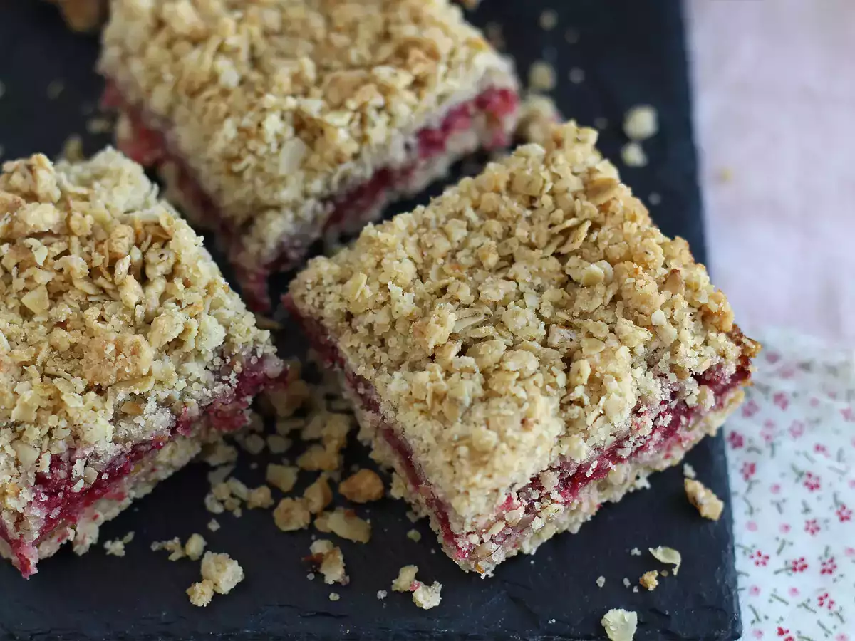 Lezzetli Ahududulu Crumble Kek: Çıtır ve Yumuşak - fotoğraf 5